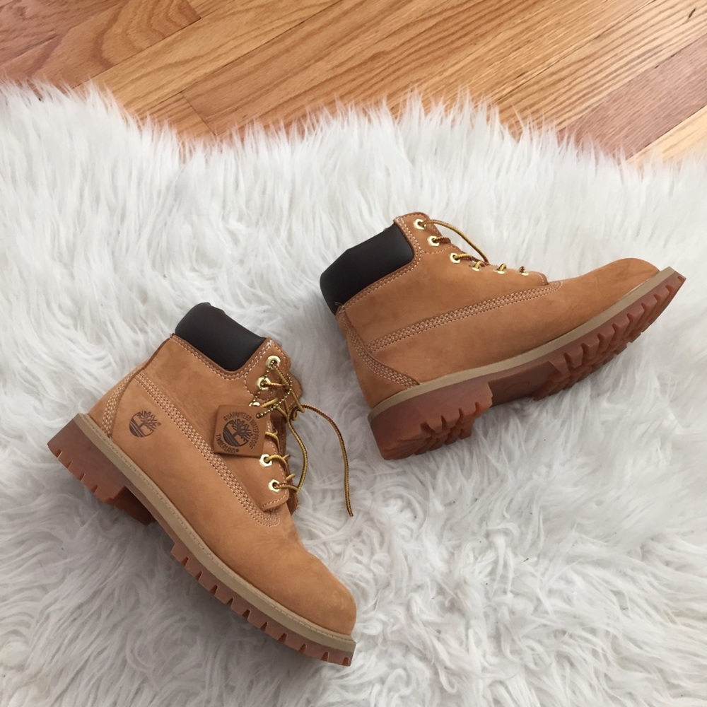 Timberland waterproof boots youth NWOT